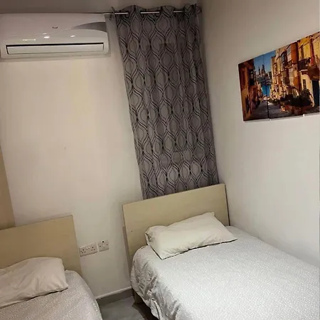 Seafront, Central, Comfortable And Relaxing Apartman San Ġiljan